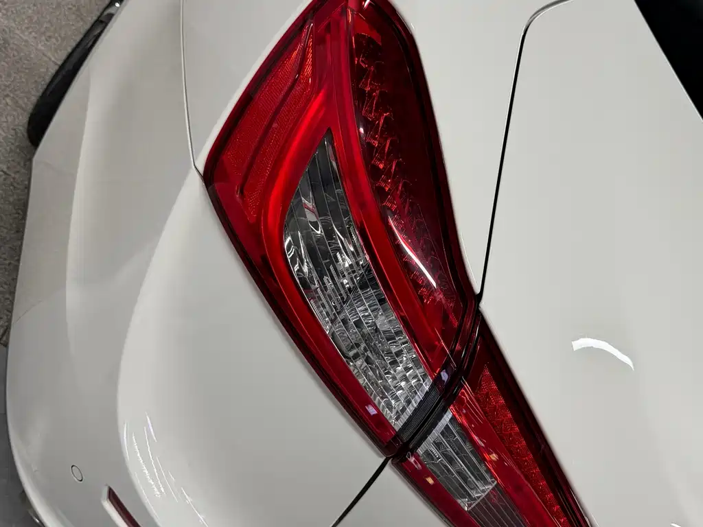 Maserati Ghibli — миниатюра 12