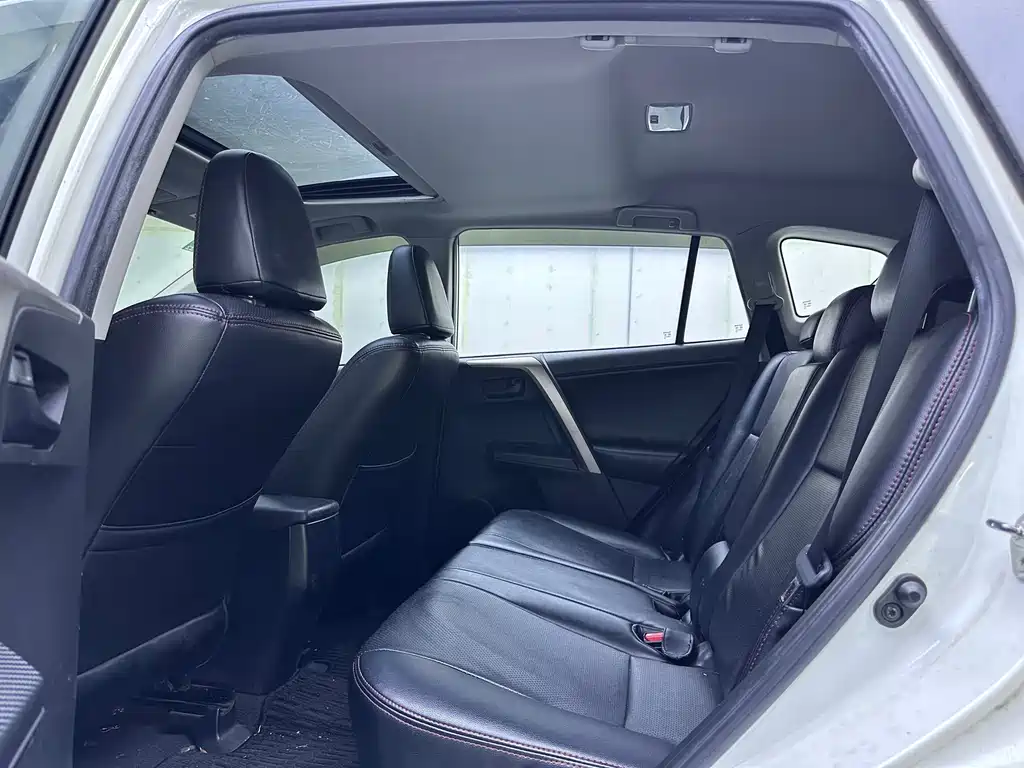 Toyota RAV4 2015 2.0L CVT