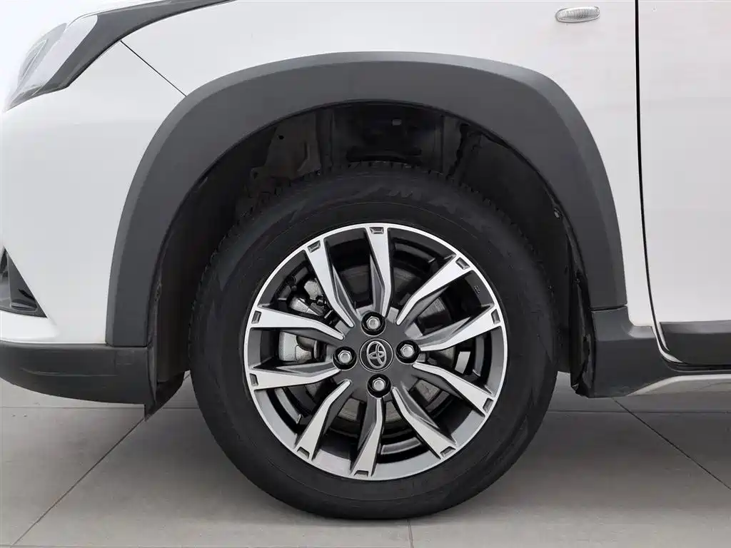 TOYOTA YARIS L ZHIXUAN