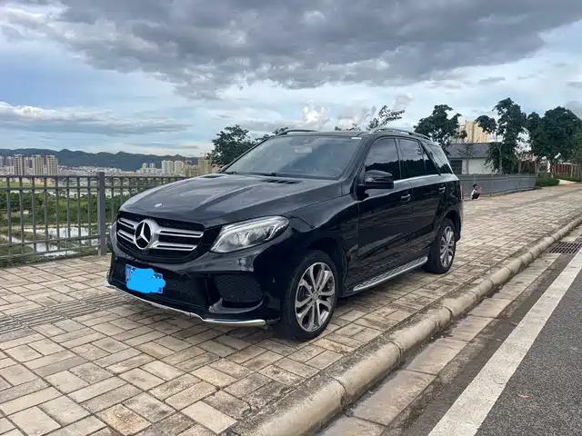 MERCEDES-BENZ  GLE 2016