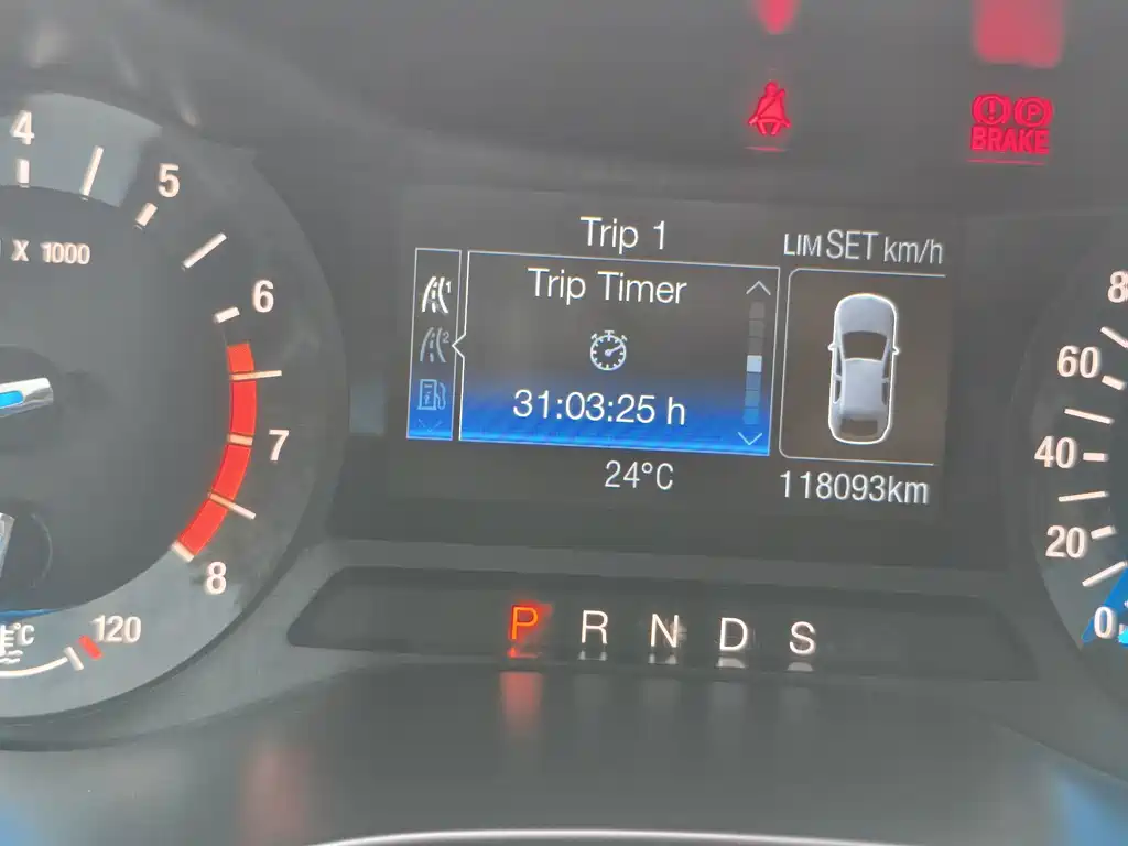 Ford Mondeo — миниатюра 12