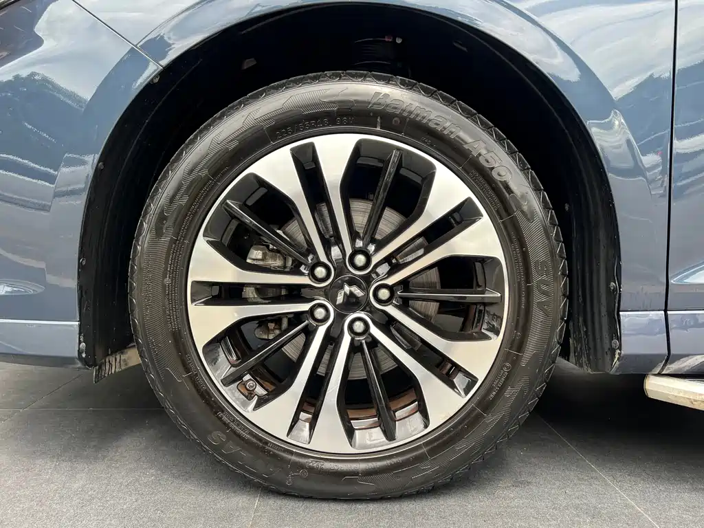 Wuling Victory — миниатюра 14