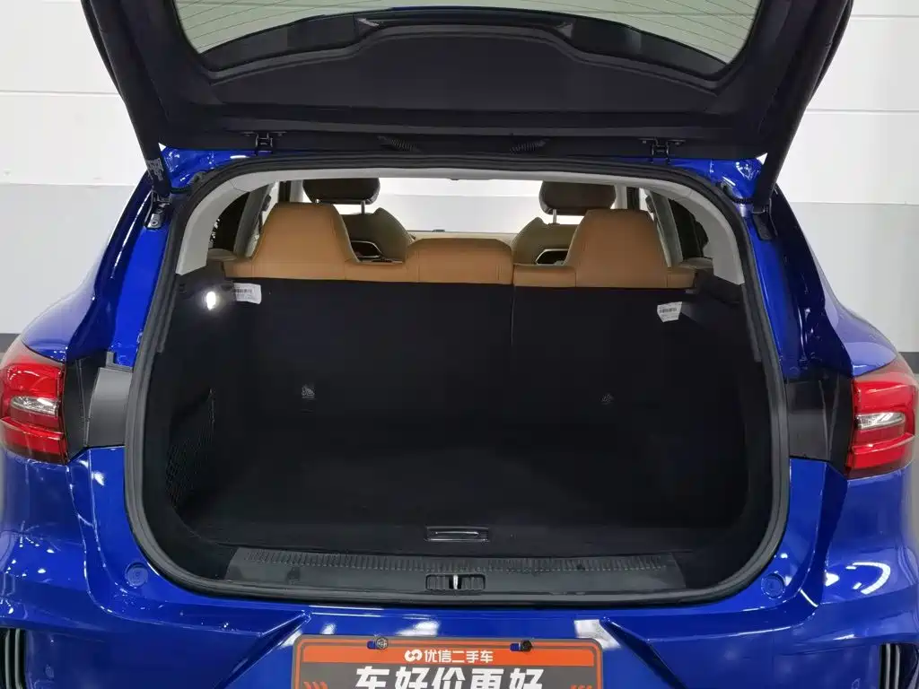 Roewe MARVEL X — миниатюра 16