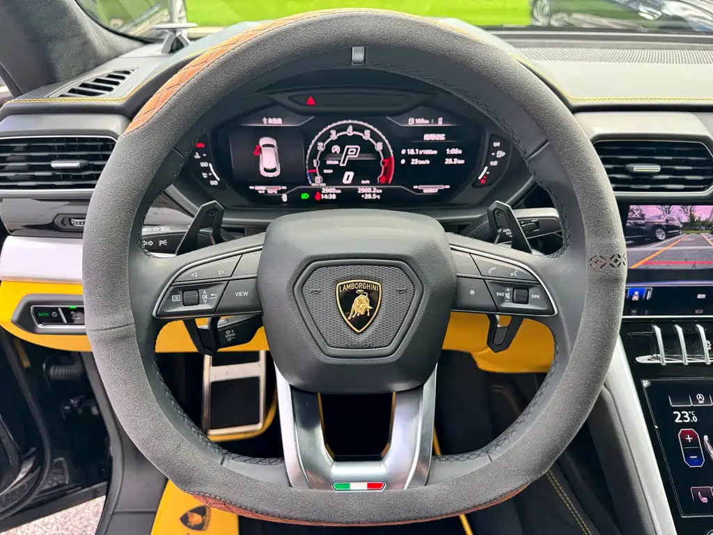Lamborghini Urus — миниатюра 14