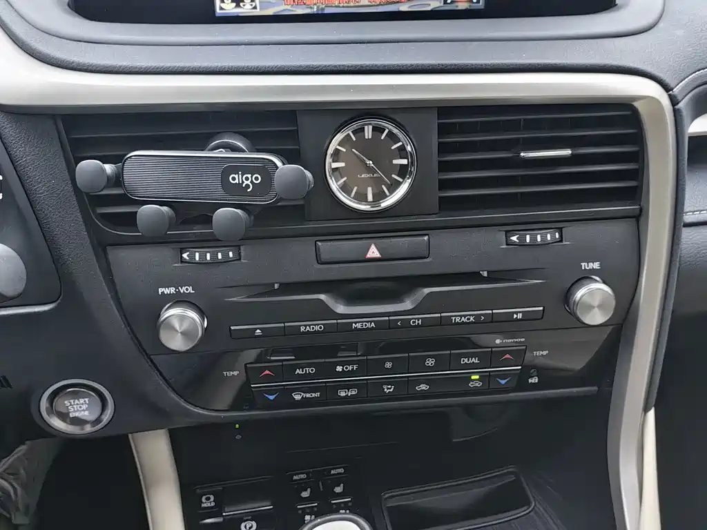 Lexus RX — миниатюра 14