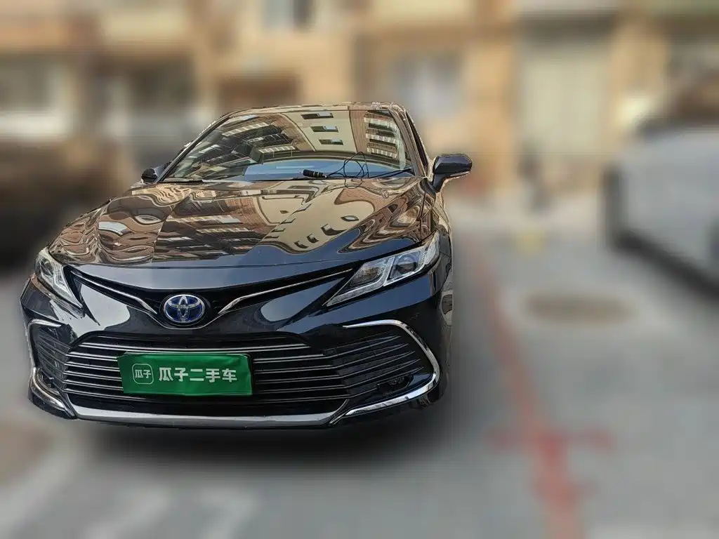 Toyota Camry — миниатюра 2
