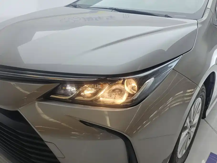 Toyota Corolla — миниатюра 5