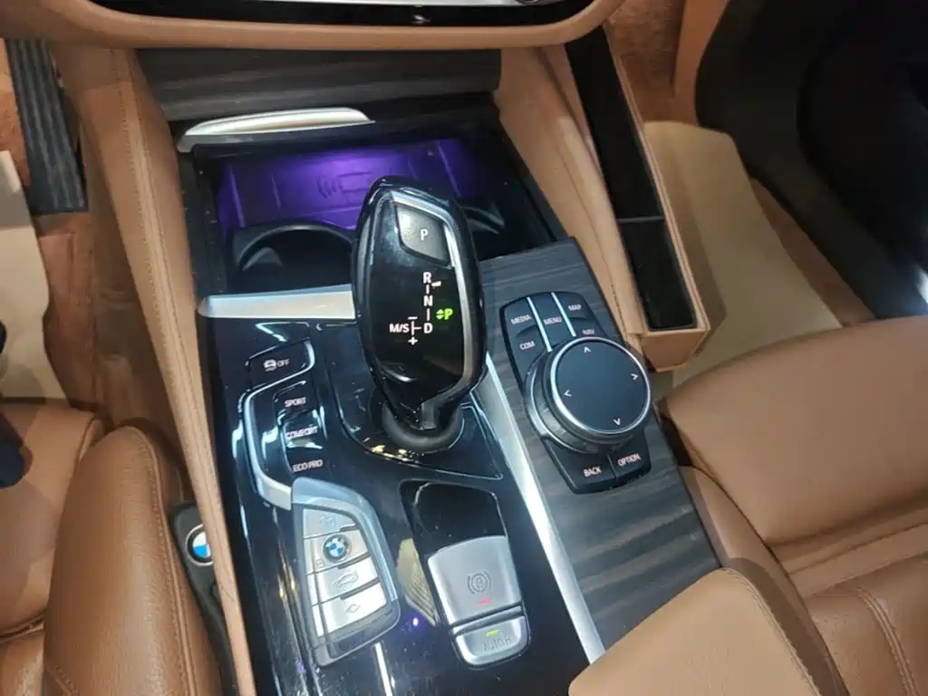 BMW 6 Series GT — миниатюра 14