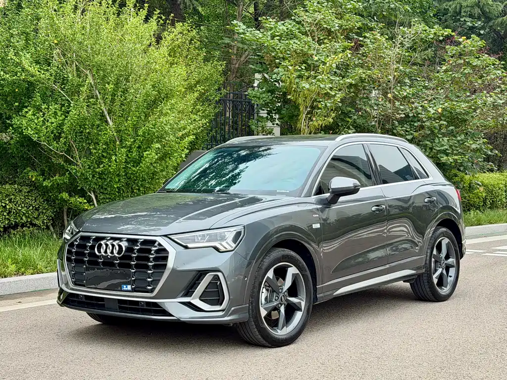 Audi Q3 2022 35 TFSI Fashion