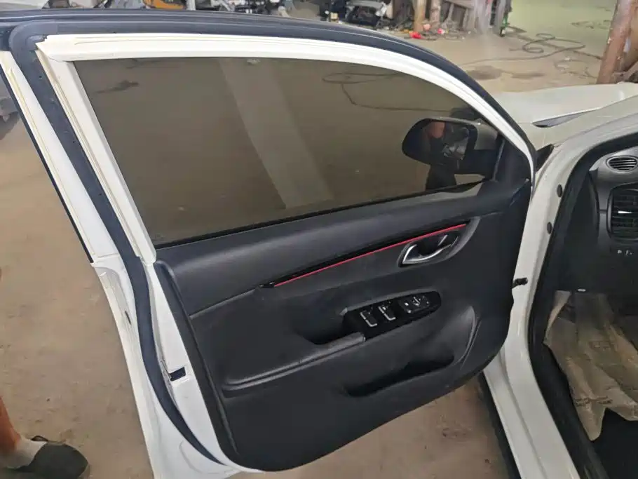 Kia KX Cross — миниатюра 7