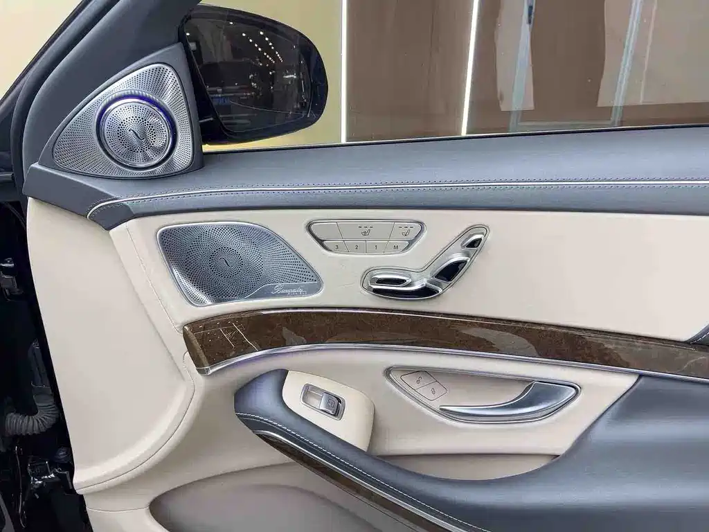 Mercedes-Benz S-Class — миниатюра 11