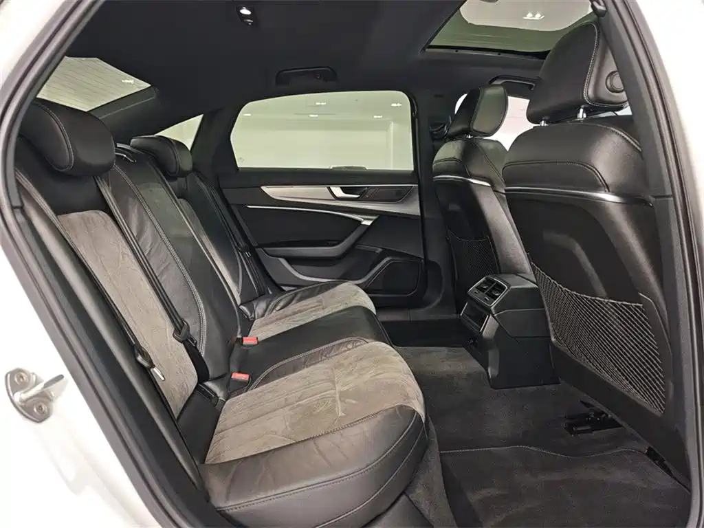 Audi A6L — миниатюра 7