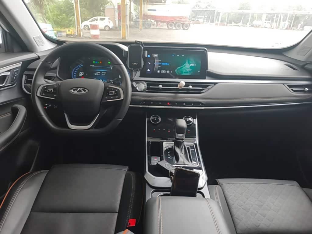 CHERY Tiggo 5x 1.5 л 2023 г. Белый, пробег 13000 км