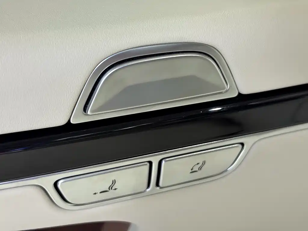 BYD Xia — миниатюра 7