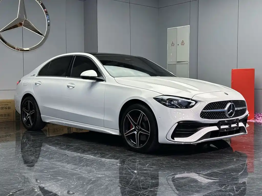 Mercedes-Benz C-Class — миниатюра 3