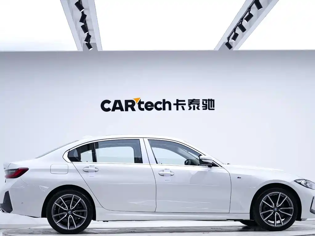 BMW 3 Series — миниатюра 7
