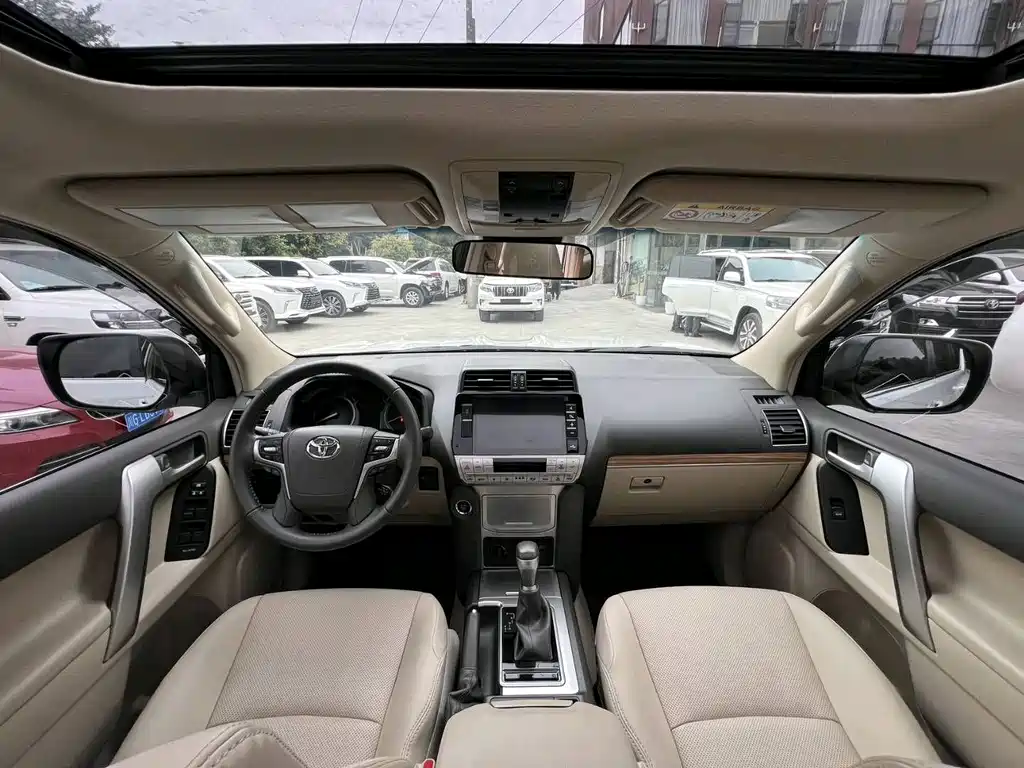 Toyota Land Cruiser Prado 2023 4.0L AT