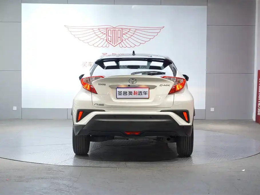 TOYOTA C HR