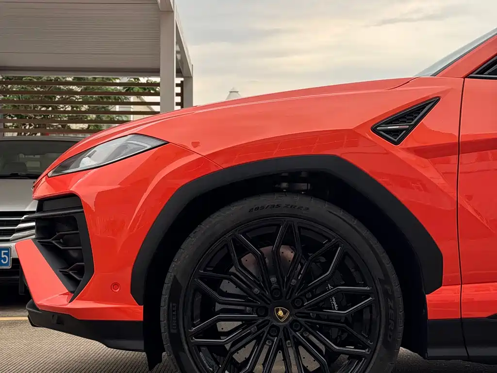 Lamborghini Urus SE 2025 4.0T Standard