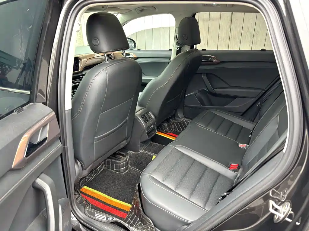 Volkswagen Tharu — миниатюра 6