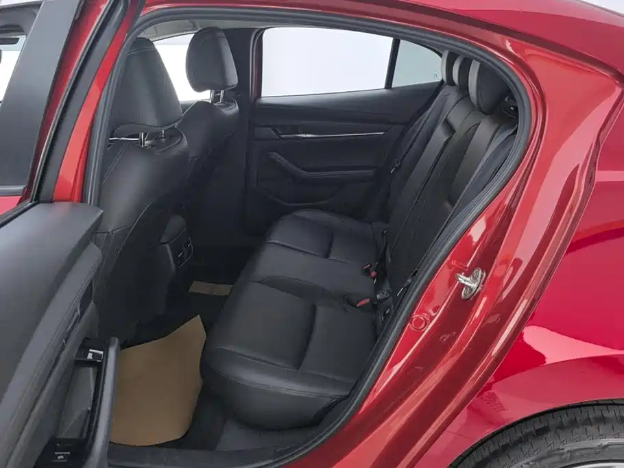 Mazda 3 Axela — миниатюра 11
