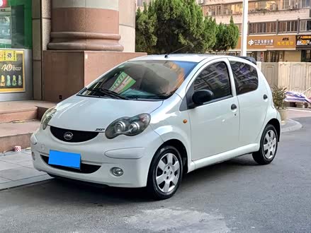 比亚迪F0 2011款 尚酷版 1.0L 尚酷型