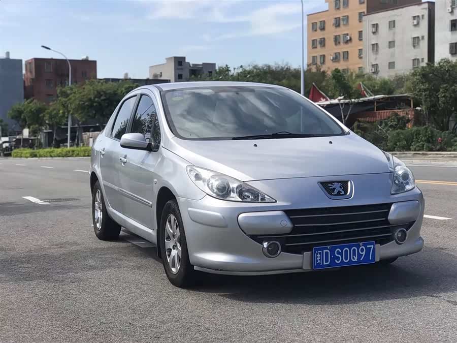 标致307 2010款 三厢 1.6l 手动舒适版