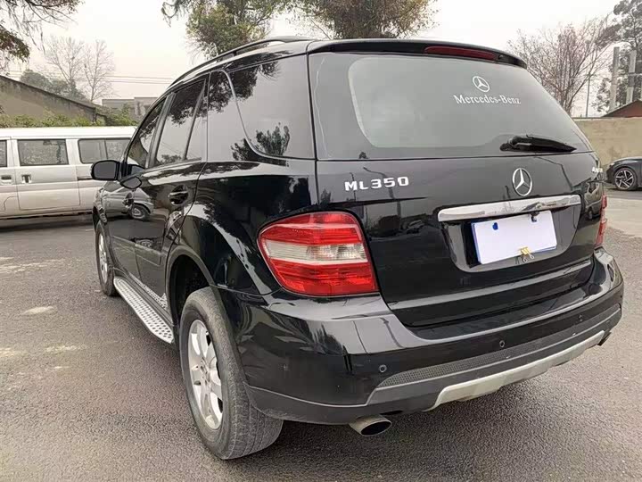 奔驰m级 2006款 ml 350 尊贵型