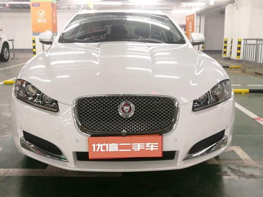 捷豹xf 2015款 xf 2.0t sportbrake 豪华版