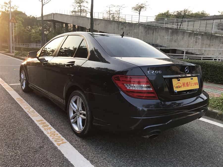 求大神把照片调成宽度不超过200像素,高度不超过260像素, 分辨率350