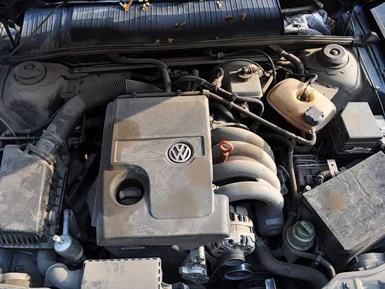 发动机特写 : 1.6l发动机,动力足够日常使用,怠速平稳