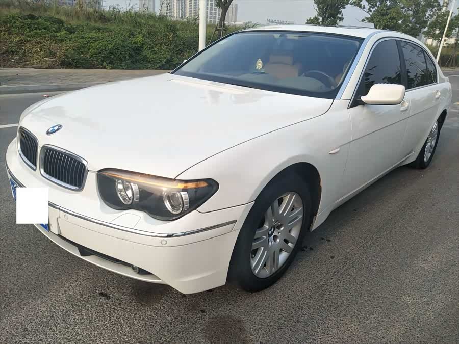 宝马7系 03款 735i