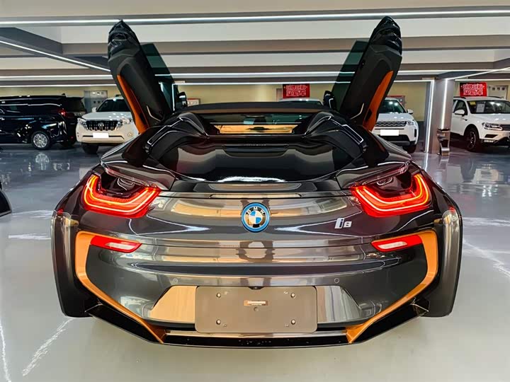 宝马i8 2020款 极夜流星限量版