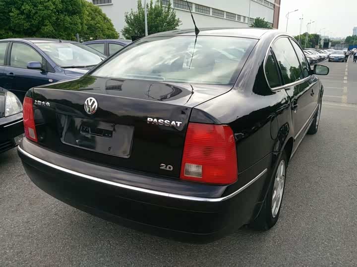 帕萨特 2005款 2.0l 自动舒适型