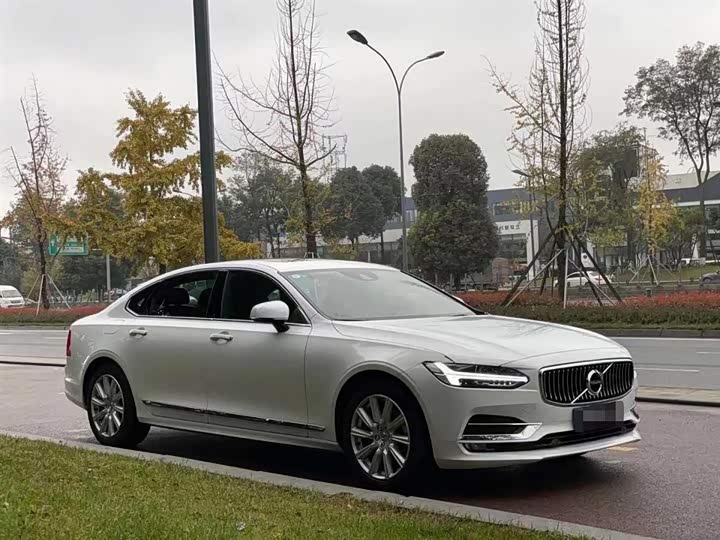沃尔沃s90 2020款 t5 智逸运动版