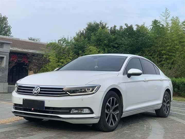 迈腾2017款 330tsi dsg 尊贵型