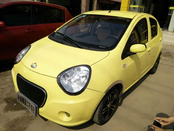 熊猫2011款 1.3l 自动黑白双色尊贵型