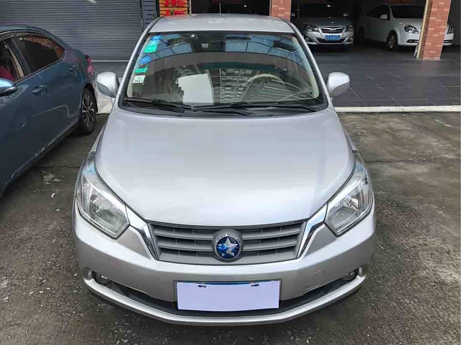 启辰d50 2013款 1.6l 手动北斗导航版