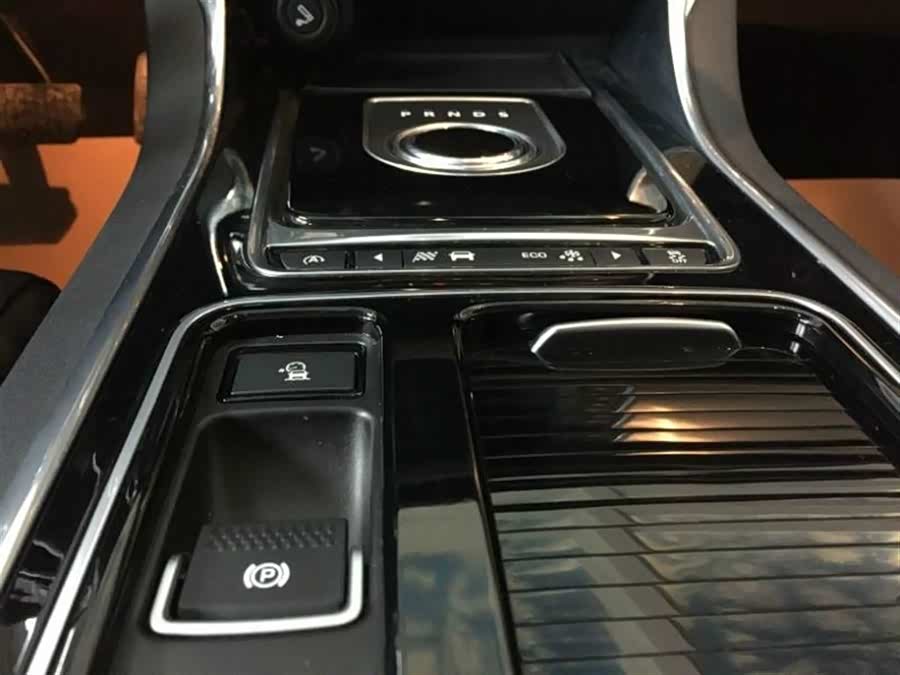 求fx的应援色和logo