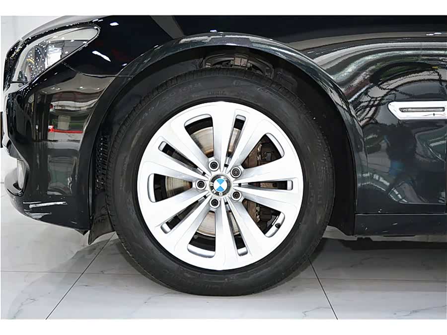 睡觉时头朝南好还是头朝北好啊?