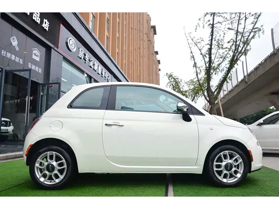 菲亚特500(进口) 2011款 1.4l 敞篷时尚版