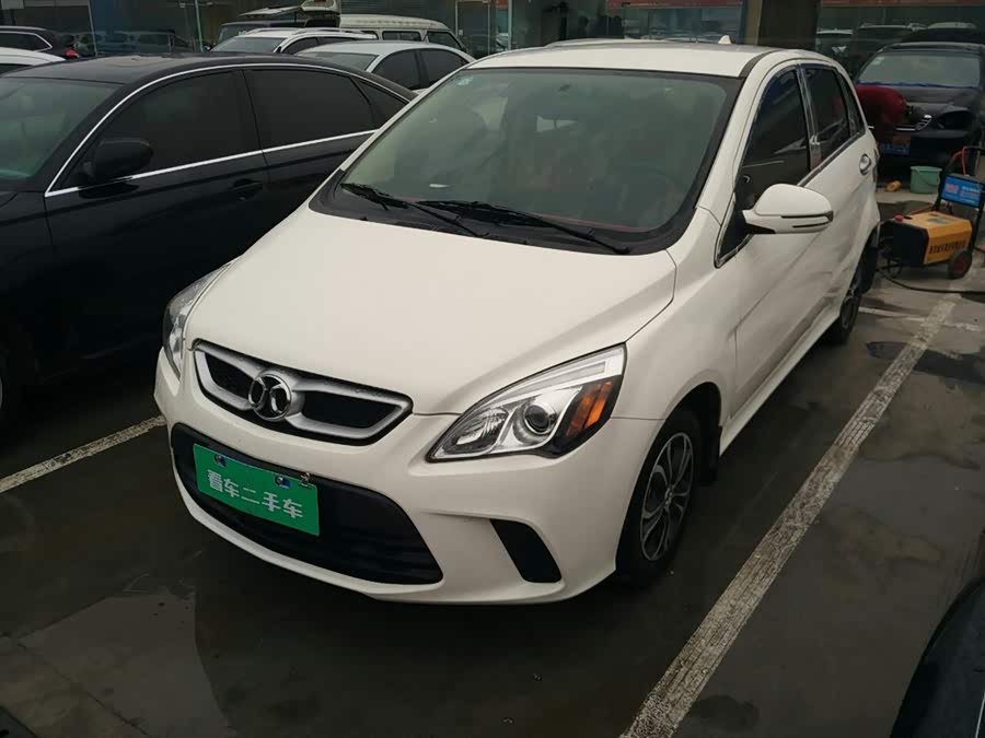 从照片看 女生可以管住男生吗