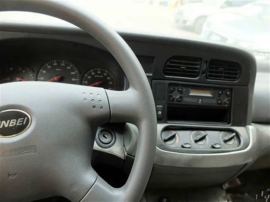 家里的卫生间一直有很多虫子?请问怎么除去?