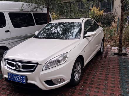 绅宝d50 2015款 1.5l 手动舒适超值导航版