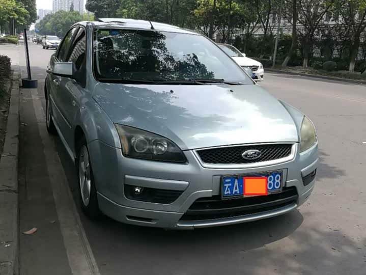 福克斯 2005款 三厢 2.0l 手动运动版