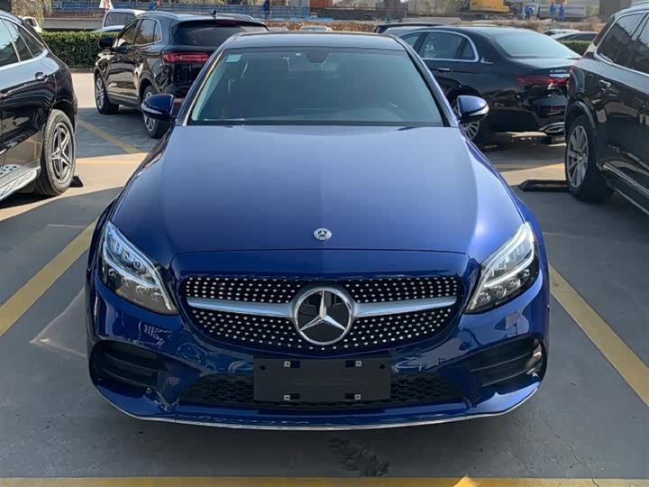 奔驰c级 2020款 c 260 l 运动版