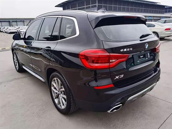 宝马x3 2018款 xdrive25i m运动套装 国v