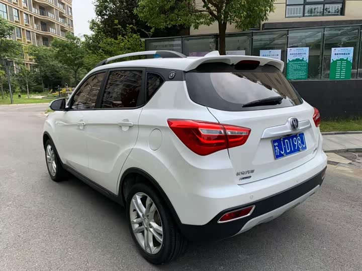 长安cs35 2017款 1.6l 手动豪华型