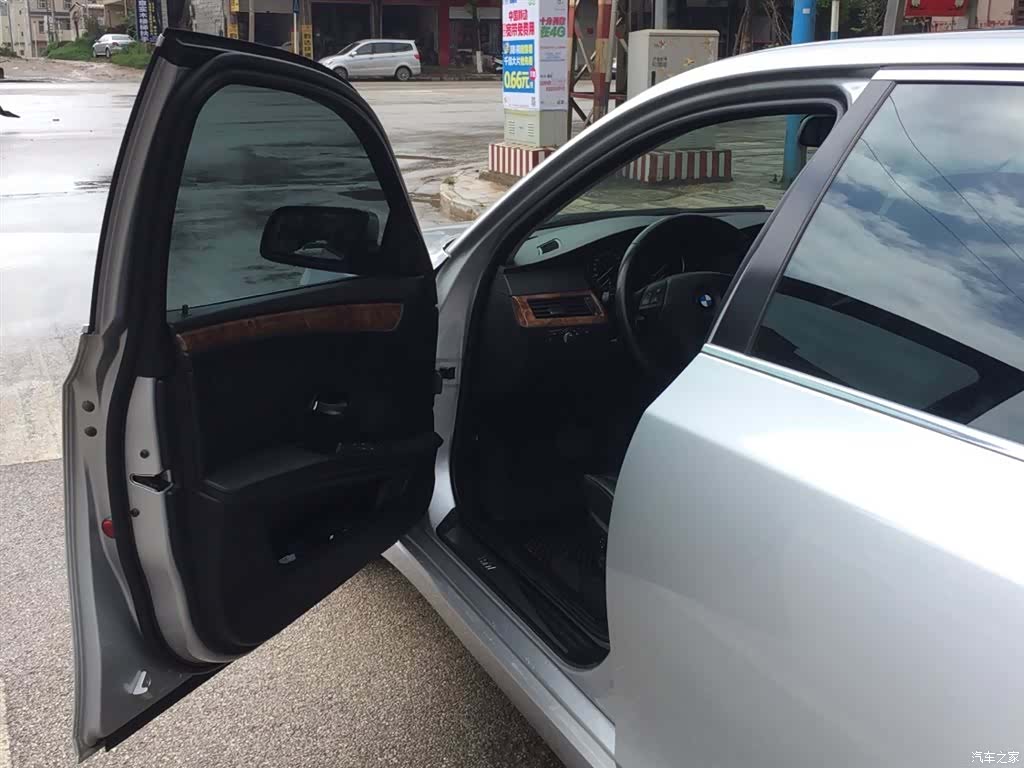 BMW 5 Series, 2008 8
