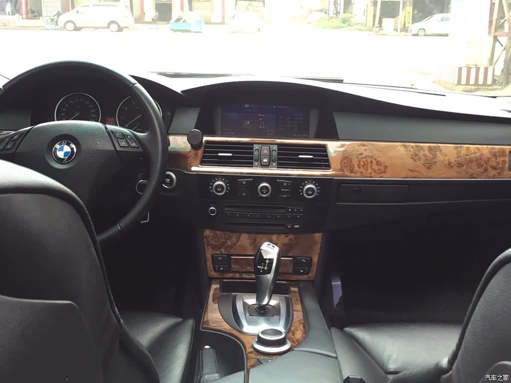 BMW 5 Series, 2008 10